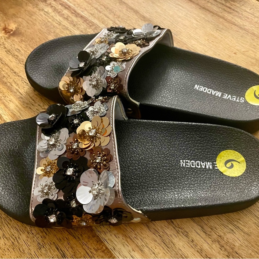 Steve Madden Black Floral Embellished Slides NWOT - Picture 3 of 5